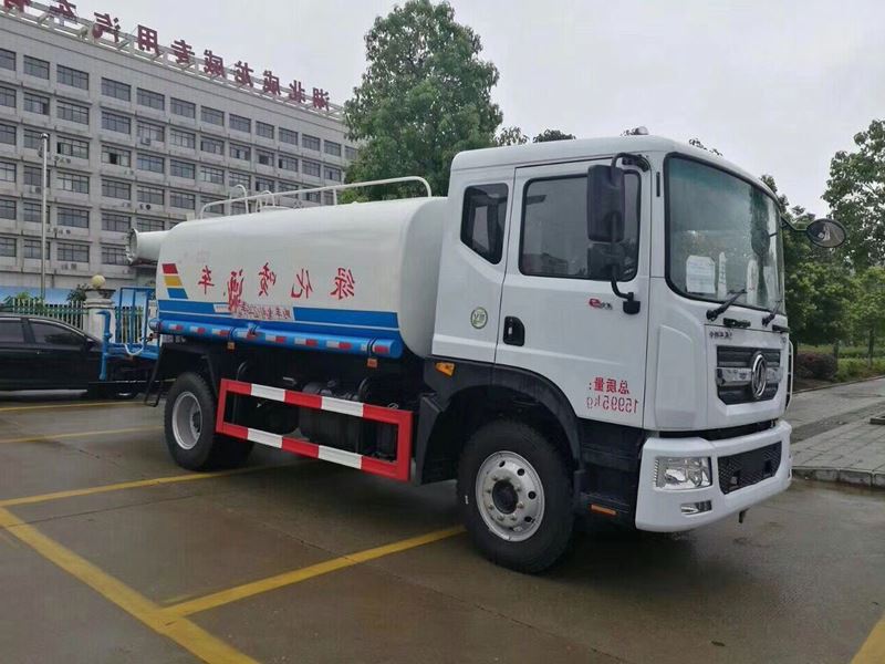 12噸(12方)東風(fēng)多利卡D9灑水車圖片 12噸(12方)東風(fēng)多利卡D9灑水車圖片