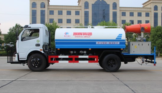 8方東風福瑞卡霧炮車(錫柴/云內(nèi)發(fā)動機)高清圖片 8方東風福瑞卡霧炮車(錫柴/云內(nèi)發(fā)動機)高清圖片