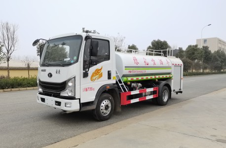 國六重汽豪曼單排4.6方消防灑水車